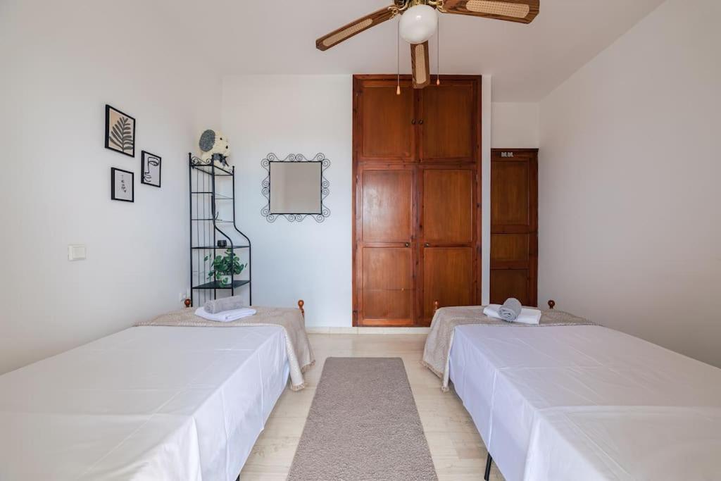 Seaside Escape Apartment Saronida Exterior foto